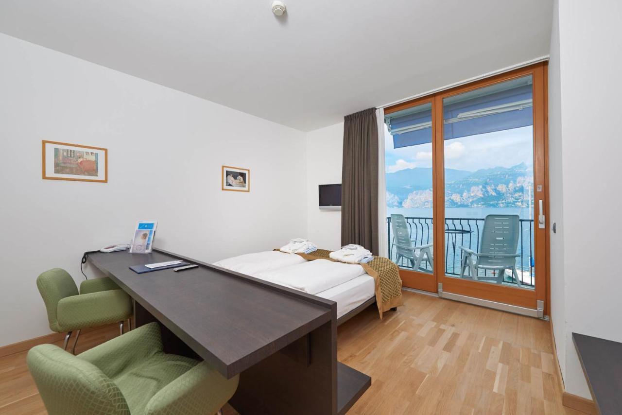 Hotel Venezia Malcesine Extérieur photo